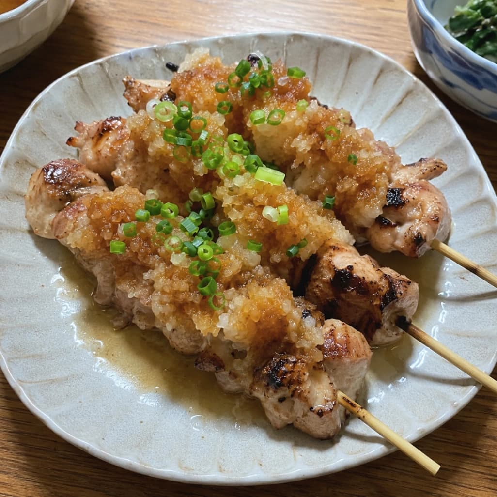 コストコさくらどり焼鳥用鶏もも串に大根おろしを添えたアレンジ画像