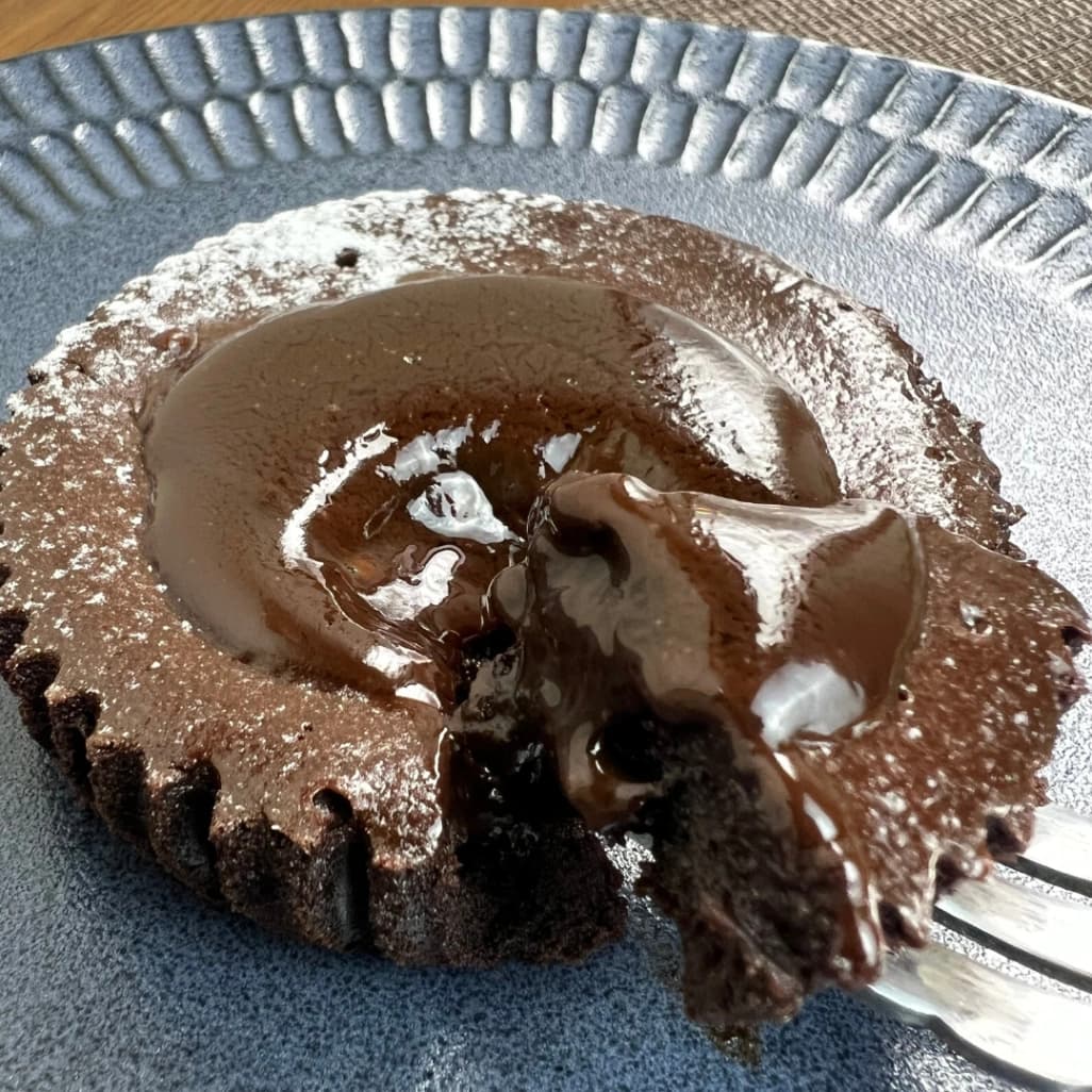 チョコレートがとろけ出すコストコフォンダンショコラ