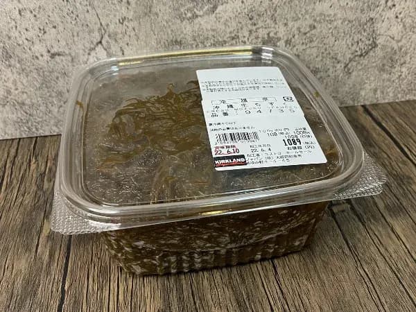 コストコの沖縄生もずくのパッケージ全体を正面から撮影した商品画像