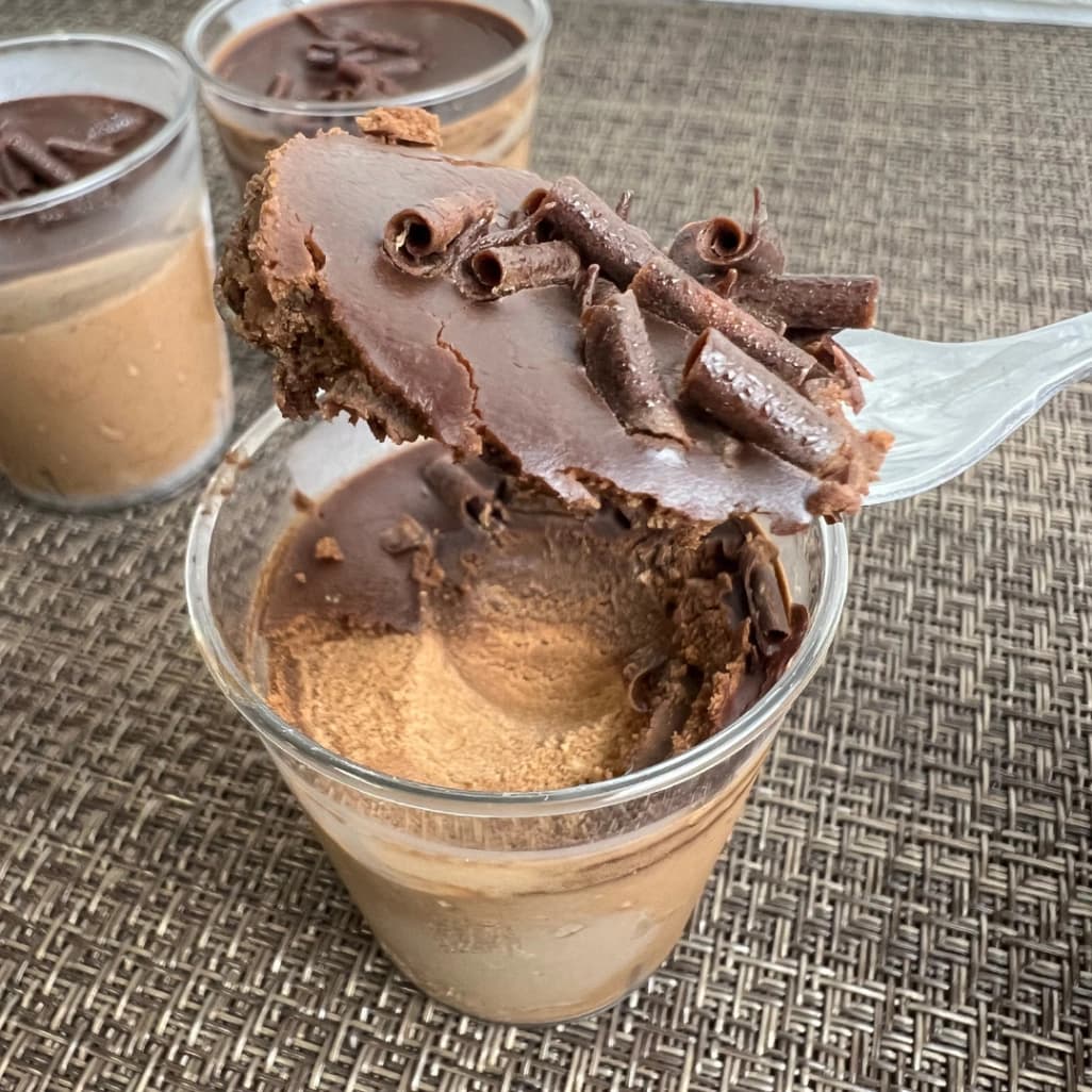半解凍状態のコストコベルギーチョコレートムース