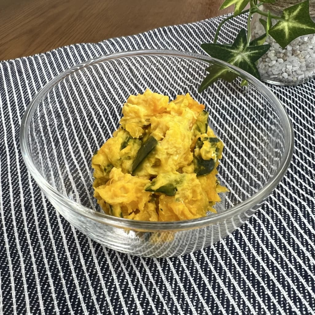 コストコマロンドールかぼちゃで作ったサラダ