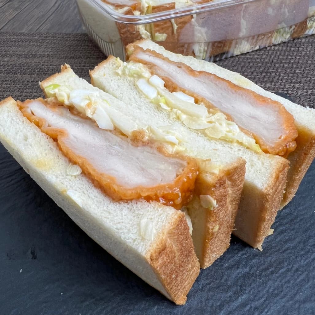 ボリューム満点のコストコタルタルチキンカツサンド