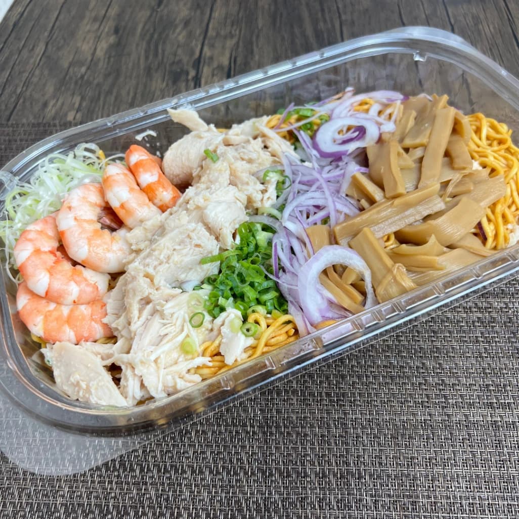 コストコ麻辣冷やし油そばの開封画像