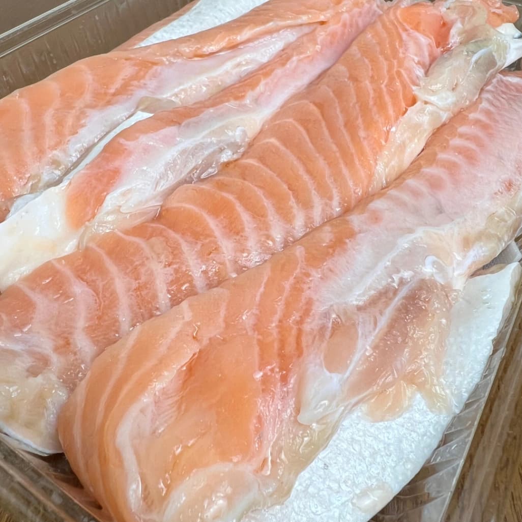 脂のりの良いコストコサーモンハラス