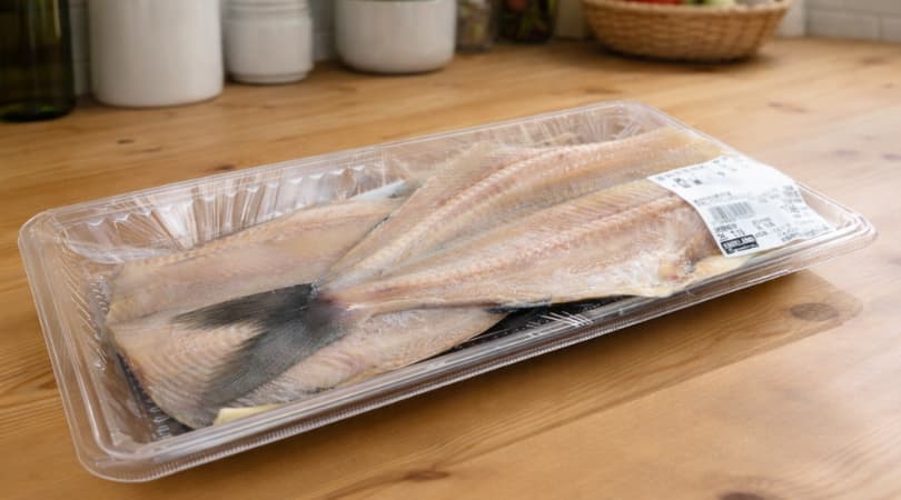 【コストコ】縞ホッケ開き正直レビュー！30cm超えの巨体はグリルに入る？コスパ最強の保存＆アレンジ術